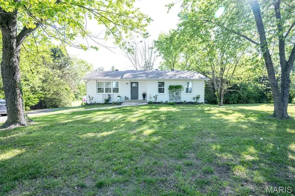 $284,900 | 5715 Dove Lake Road, Jefferson City, MO 65101