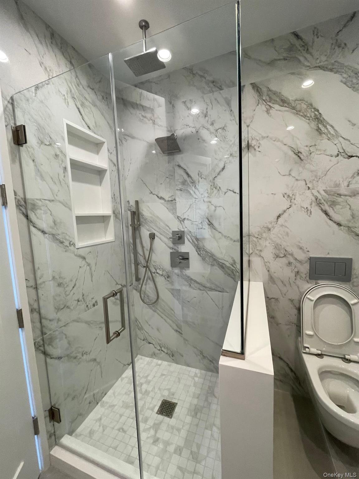 19-14 21st Road, Unit 2A Queens, NY 11105 - Photo 5 of 19