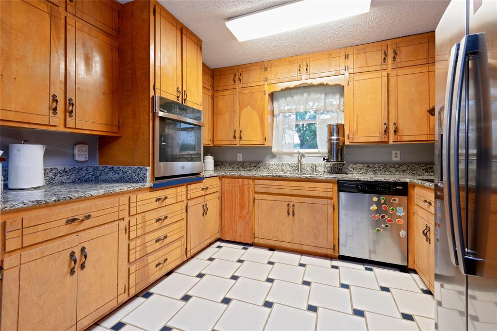 1033 Wolfe Road, Unit A Abilene, TX 79602 - Photo 7 of 36