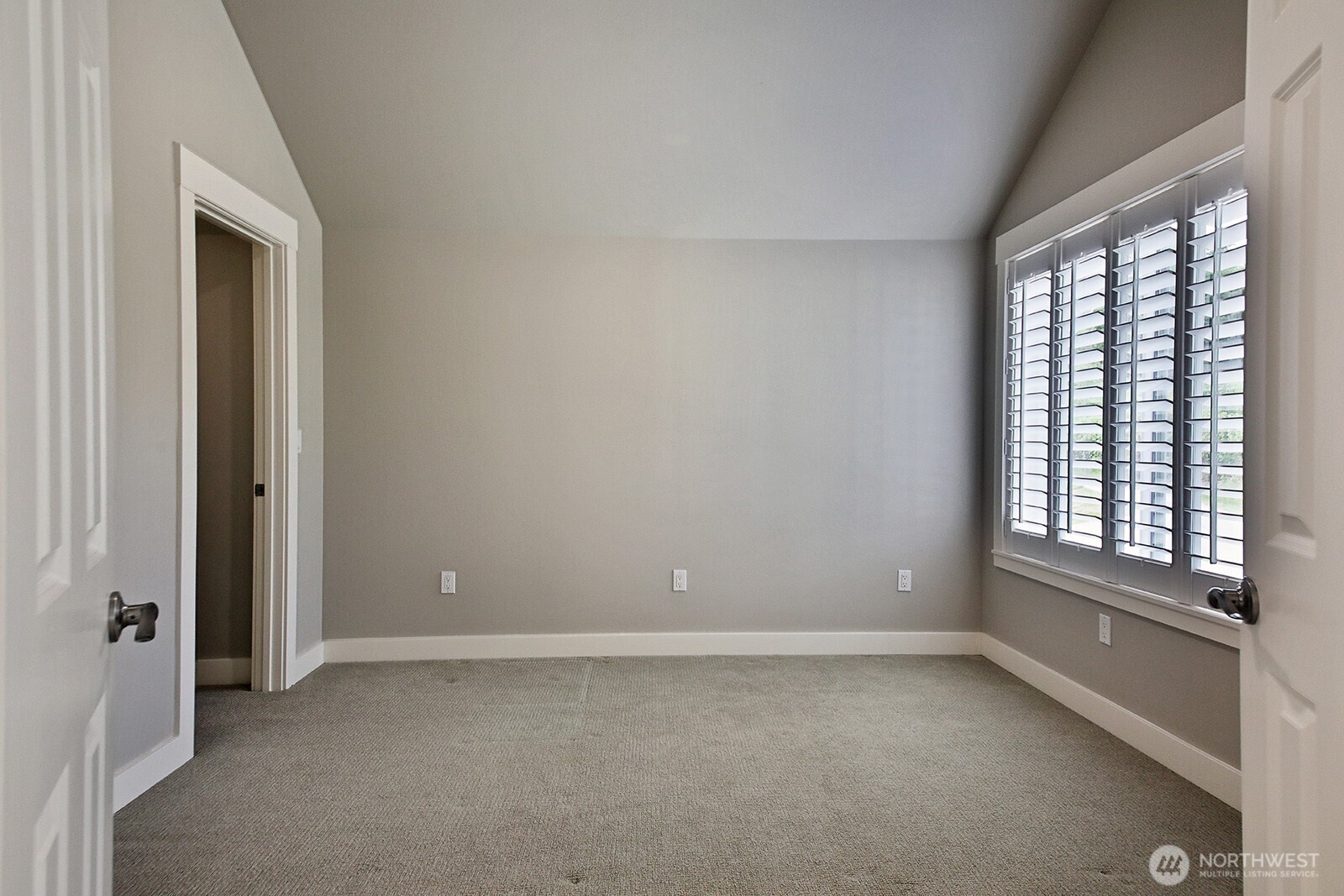 8065 South George Drive Clinton, WA 98236 - Photo 24 of 40