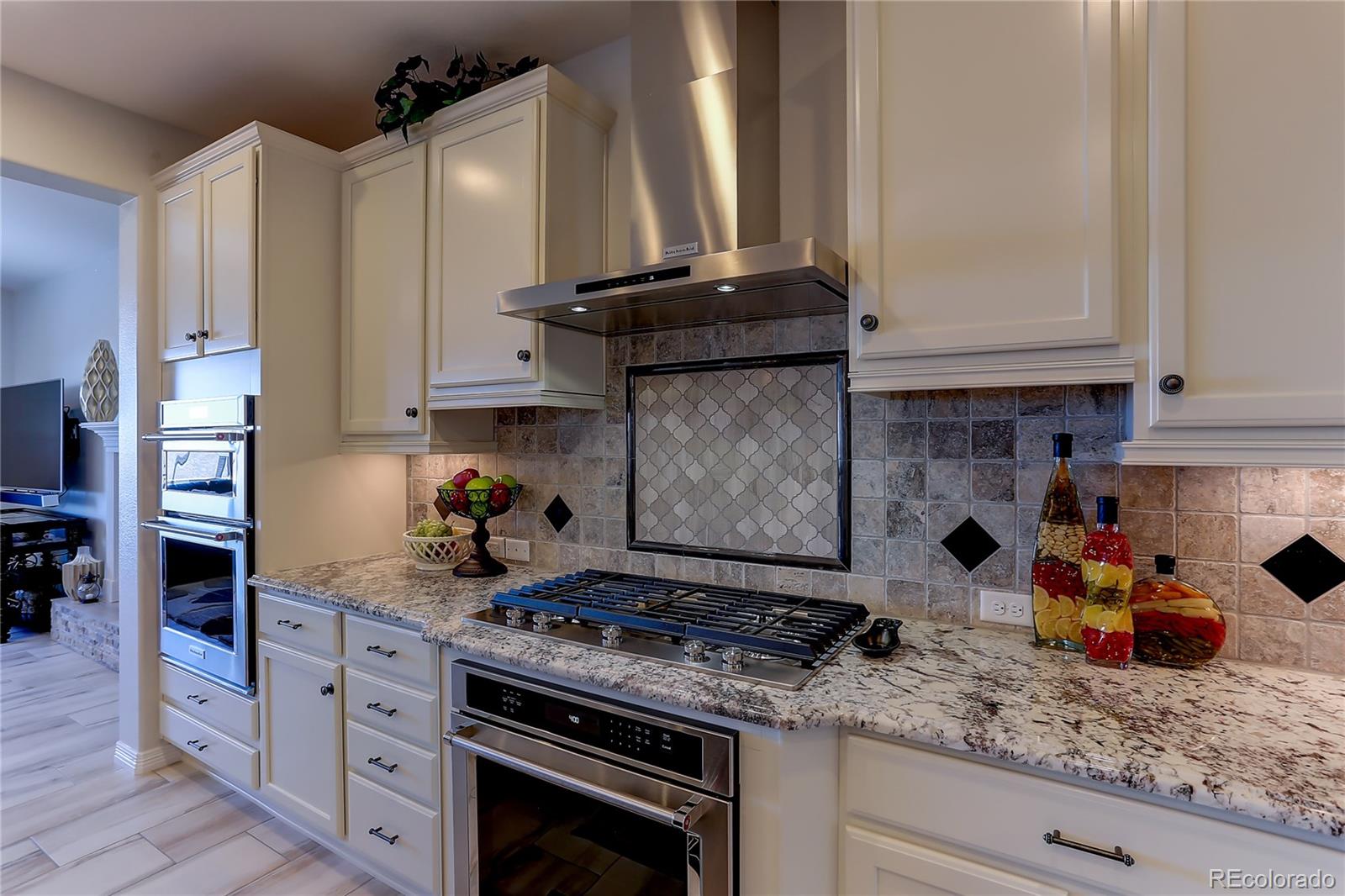 10769 Timberdash Avenue Highlands Ranch, CO 80126 - Photo 9 of 35 Gallery Image 9
