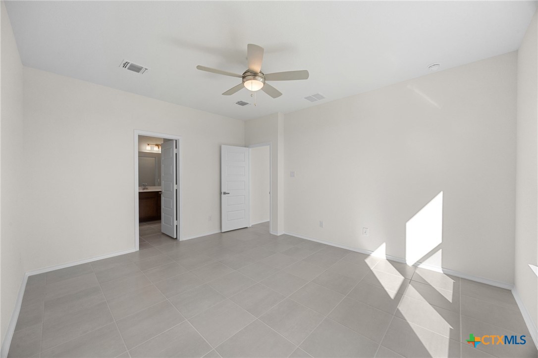 1933 Jadd Street Belton, TX 76513 - Photo 17 of 30 Primary Bedroom