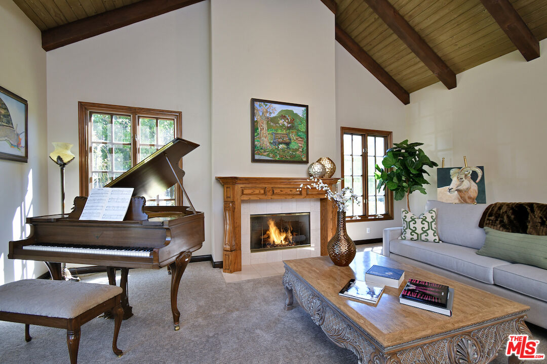 2317 Sierra Creek Road Agoura Hills, CA 91301 - Photo 13 of 73