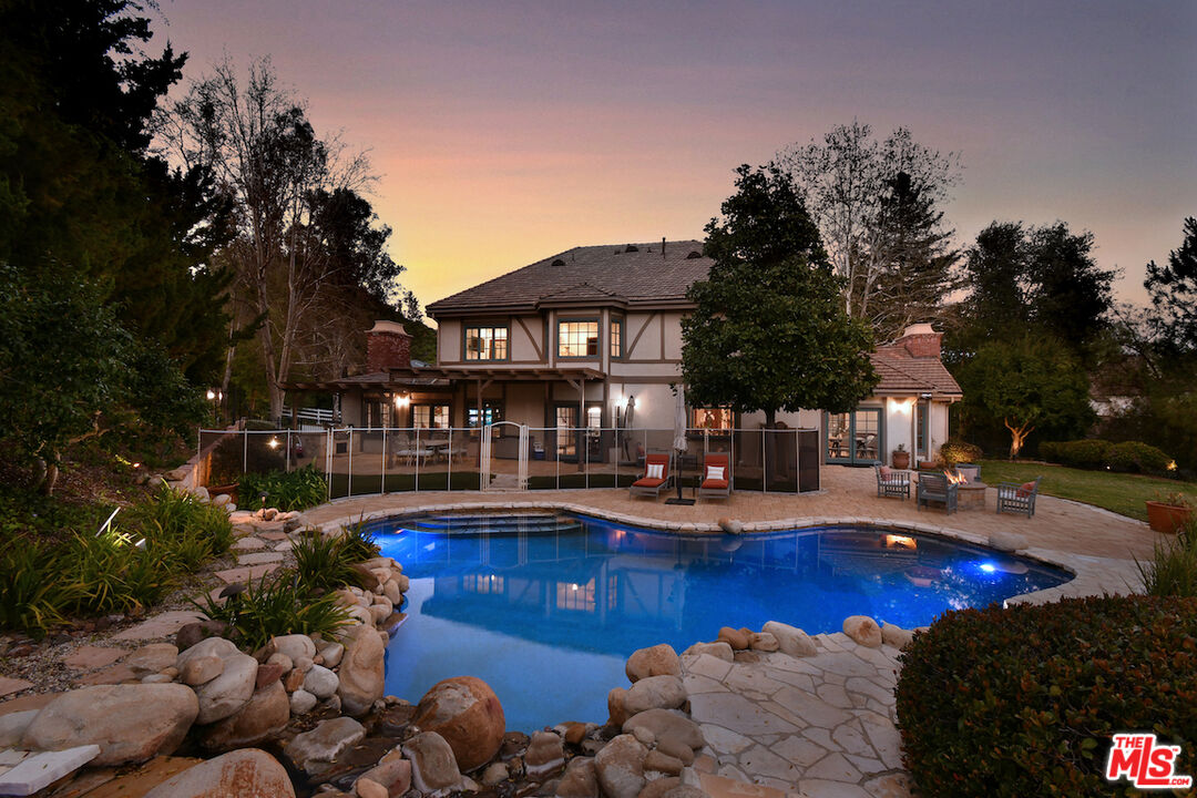 2317 Sierra Creek Road Agoura Hills, CA 91301 - Photo 3 of 73