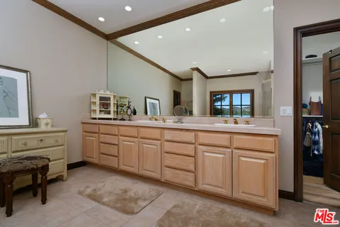 $3,250,000 | 2317 Sierra Creek Road, Agoura Hills, CA 91301