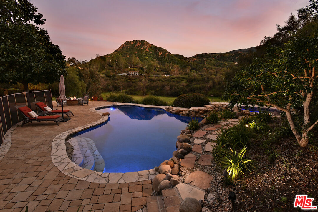 2317 Sierra Creek Road Agoura Hills, CA 91301 - Photo 54 of 73