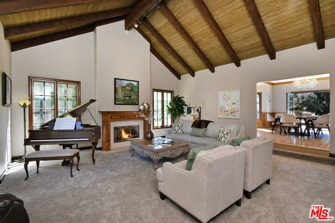 2317 Sierra Creek Road Agoura Hills, CA 91301 - Photo 8 of 73