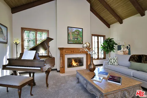 $3,250,000 | 2317 Sierra Creek Road, Agoura Hills, CA 91301