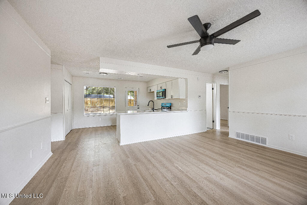 3430 Mayfair Road Horn Lake, MS 38637 - Photo 4 of 16 03