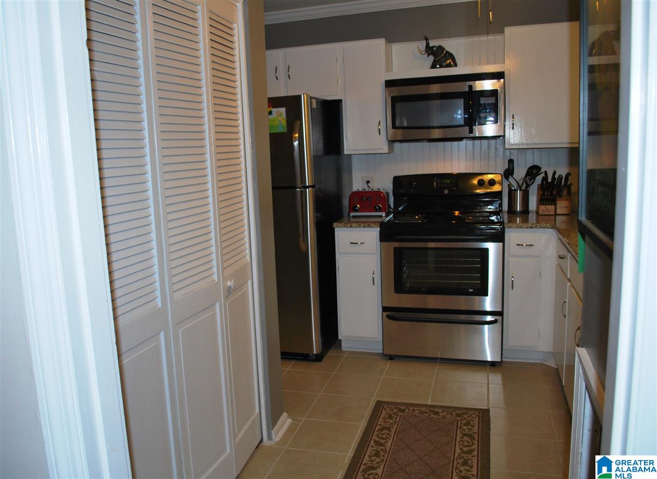 3212 Greendale Road Birmingham, AL 35243 - Photo 5 of 22