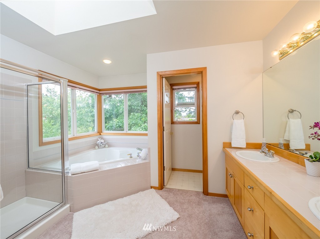 19028 89th Place Northeast Bothell, WA 98011 - Photo 15 of 22 Gallery Image 15