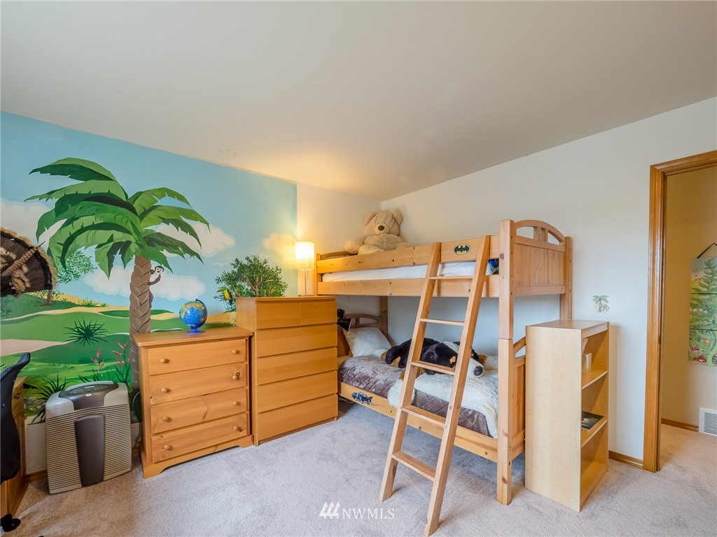19028 89th Place Northeast Bothell, WA 98011 - Photo 17 of 22 Gallery Image 17
