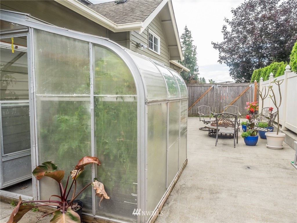 19028 89th Place Northeast Bothell, WA 98011 - Photo 5 of 22 Gallery Image 5