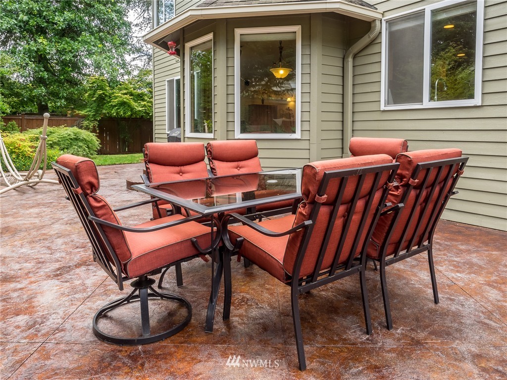 19028 89th Place Northeast Bothell, WA 98011 - Photo 6 of 22 Gallery Image 6