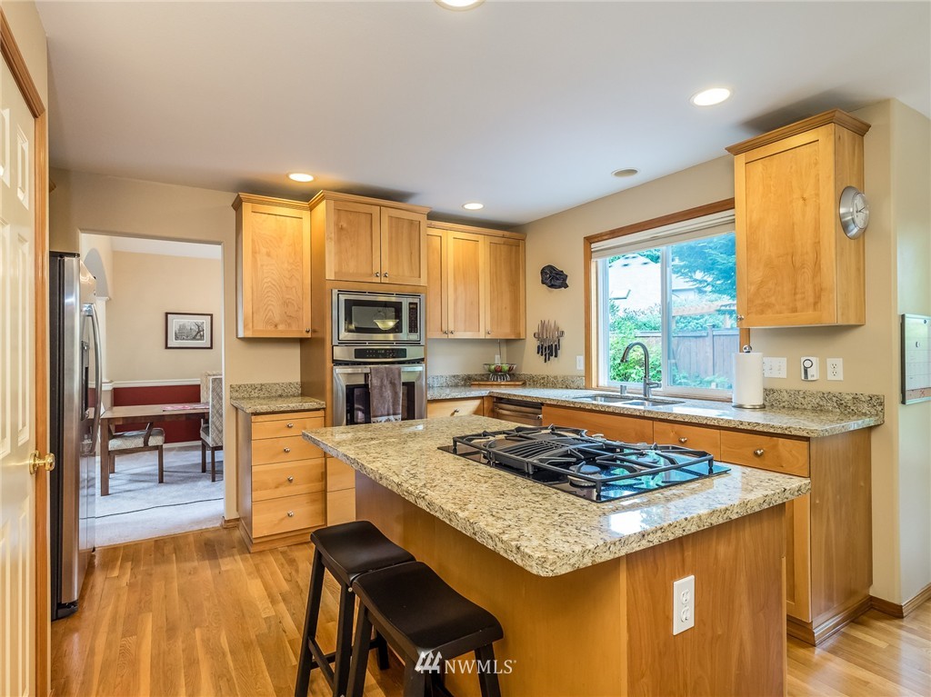 19028 89th Place Northeast Bothell, WA 98011 - Photo 8 of 22 Gallery Image 8
