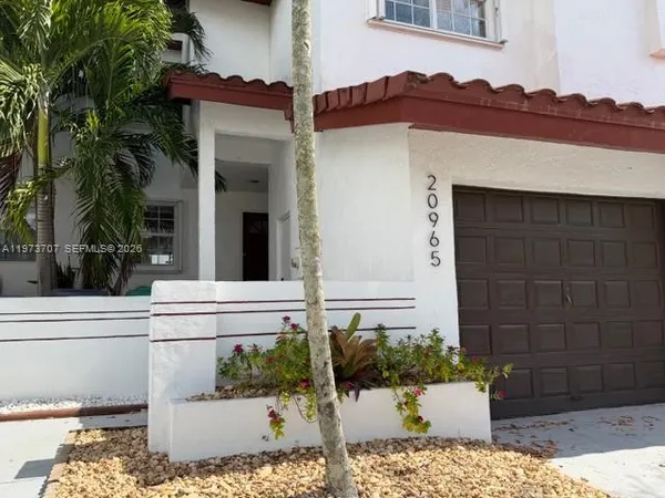 $2,400 | 20965 Southwest 84th Avenue, Cutler Bay, FL 33189