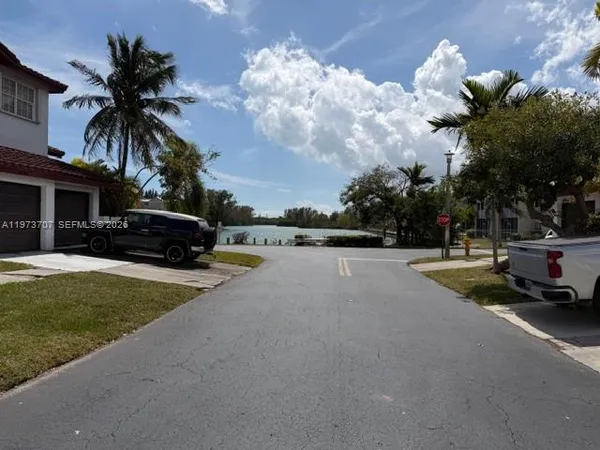 $2,400 | 20965 Southwest 84th Avenue, Cutler Bay, FL 33189