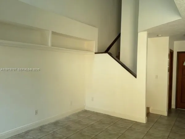 $2,400 | 20965 Southwest 84th Avenue, Cutler Bay, FL 33189