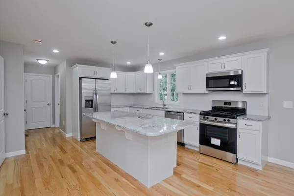 $475,000 | 34 Chilson Street, Springfield, MA 01118