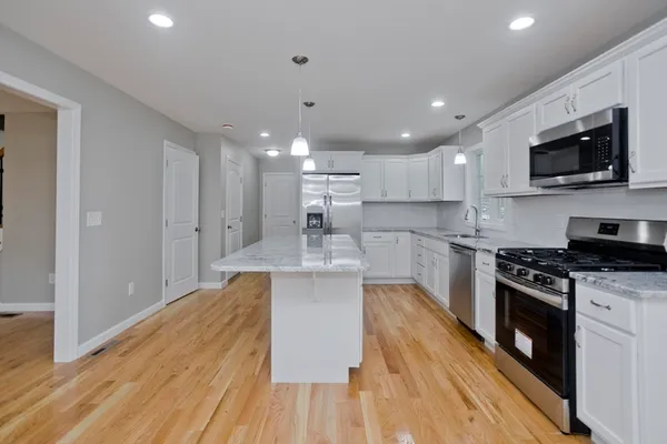 $475,000 | 34 Chilson Street, Springfield, MA 01118