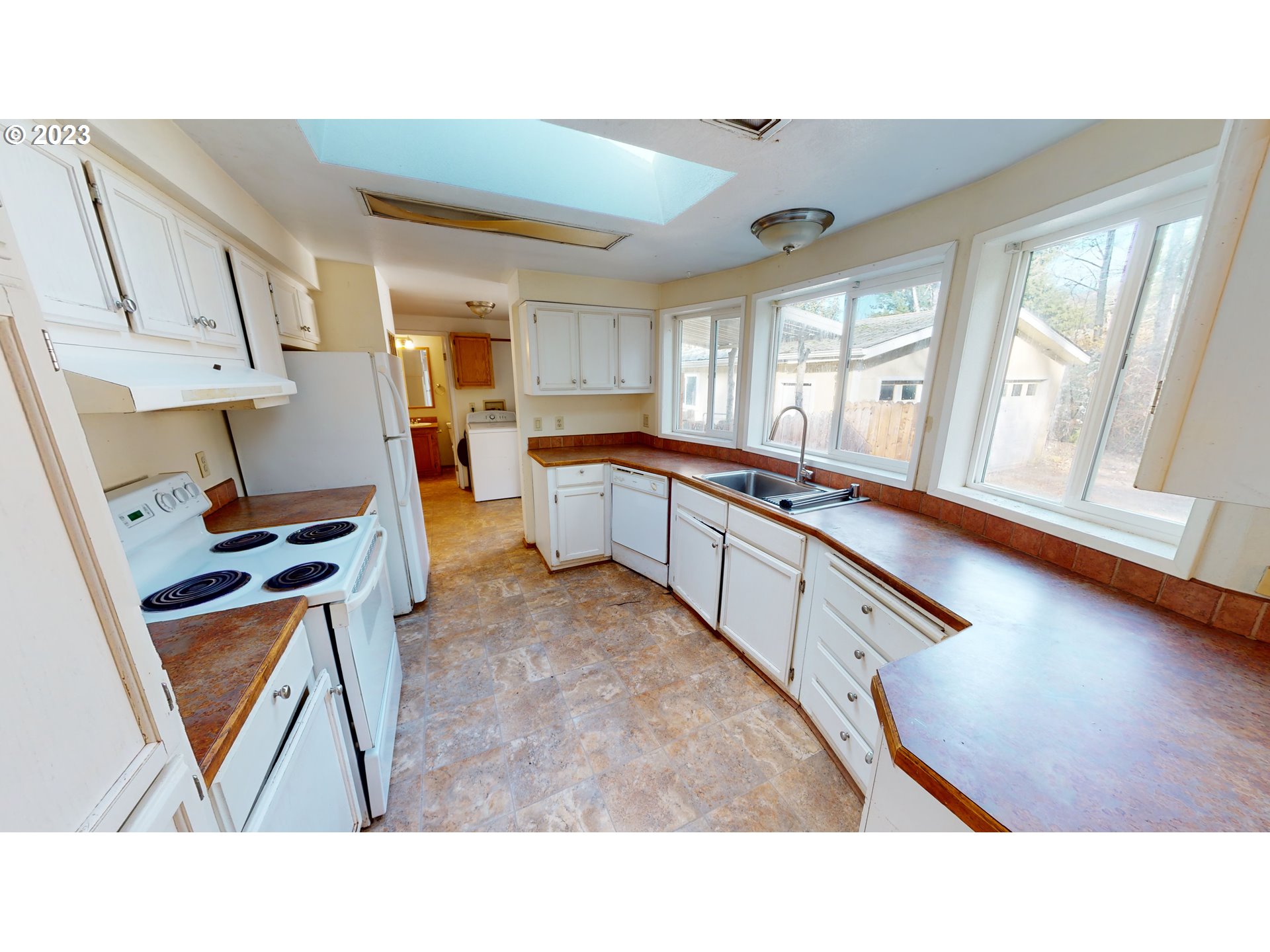 96473 Alder Ridge Road Brookings, OR 97415 - Photo 11 of 32 Gallery Image 11
