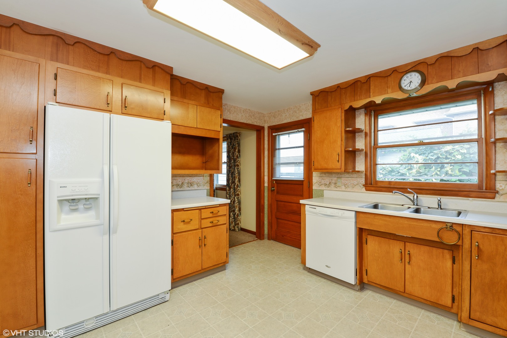 805 Normal Road DeKalb, IL 60115 - Photo 8 of 20 Gallery Image 8