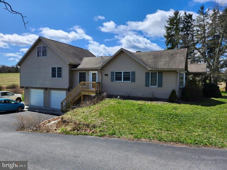 1797 New Bloomfield Road New Bloomfield, PA 17068 - Photo 2 of 10