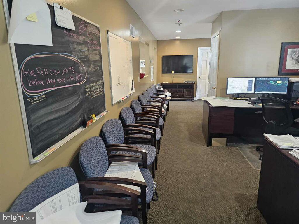 1797 New Bloomfield Road New Bloomfield, PA 17068 - Photo 41 of 44 Office work area