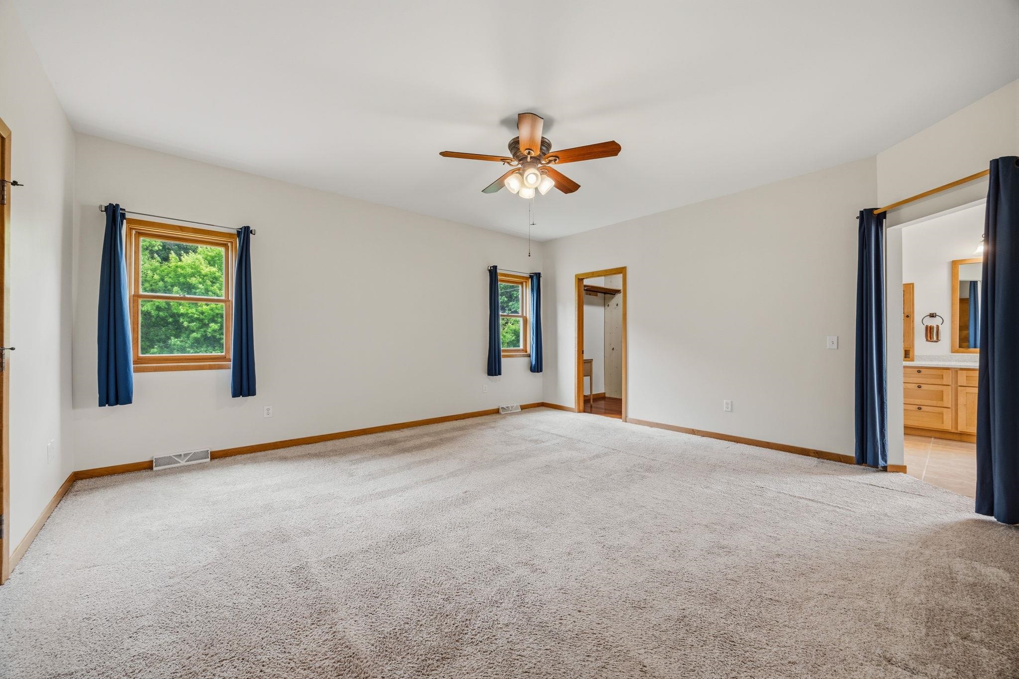 401 Highland Road Cambridge, WI 53523 - Photo 28 of 90
