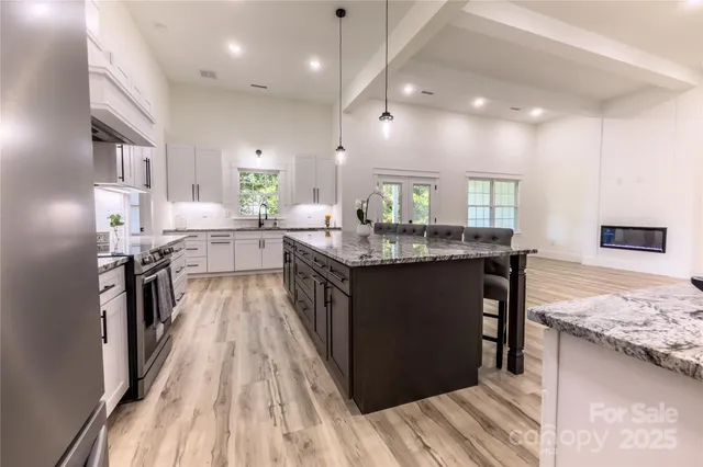 $899,000 | 409 19th Ave Circle Northwest, Unit 12, Hickory, NC 28601