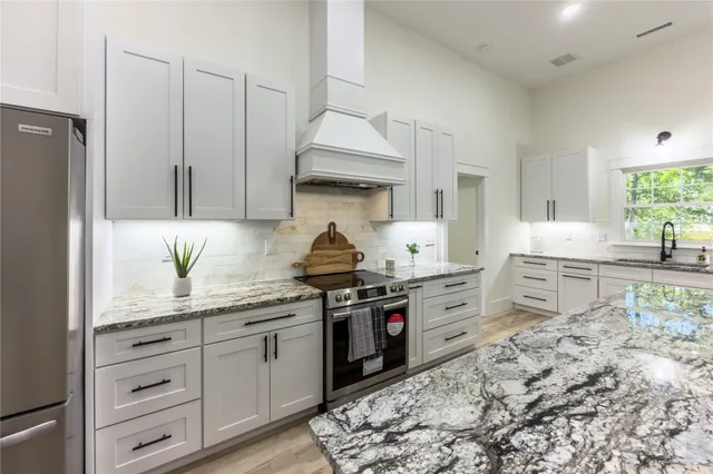 $899,000 | 409 19th Ave Circle Northwest, Unit 12, Hickory, NC 28601