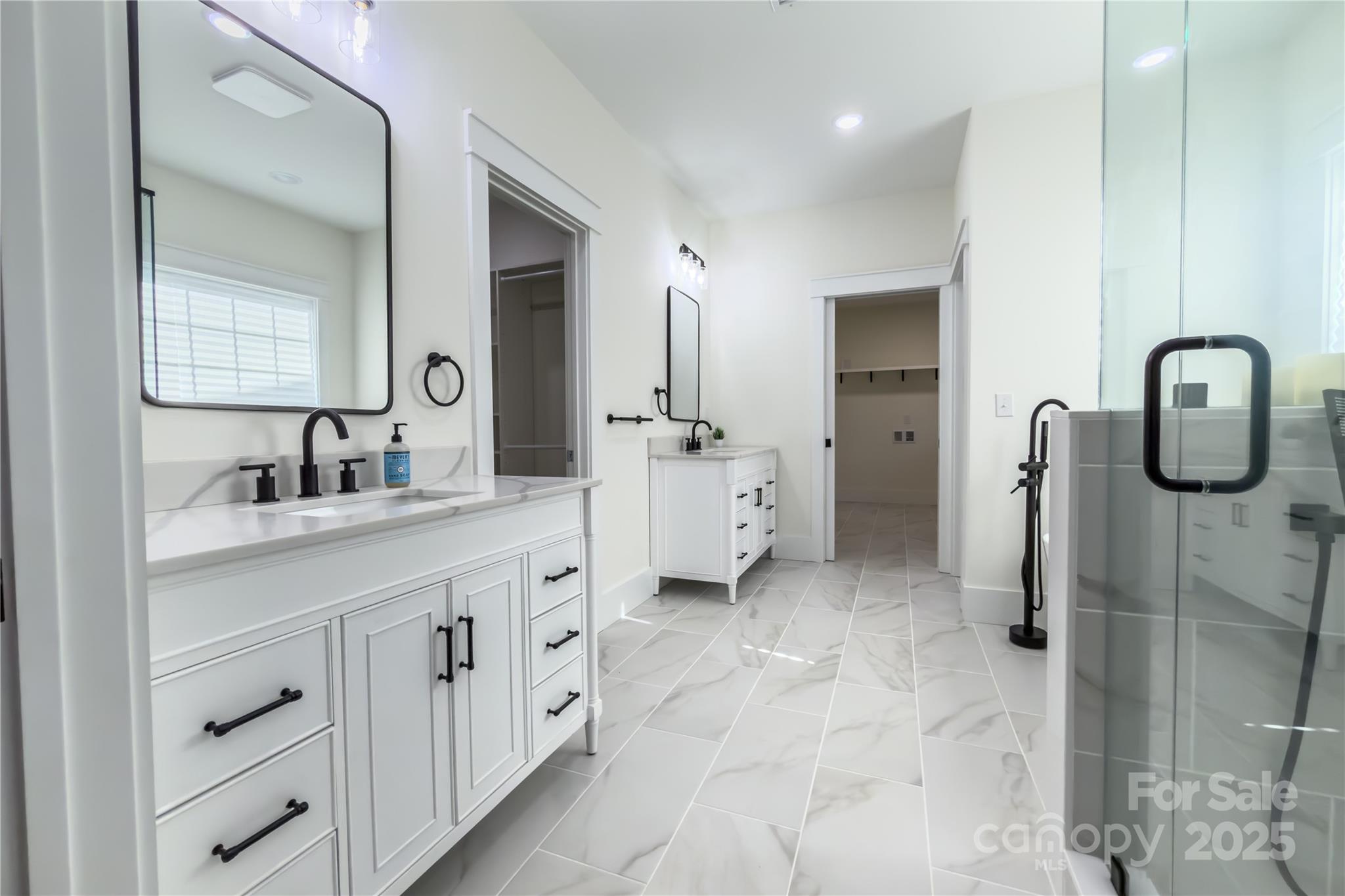 409 19th Ave Circle Northwest, Unit 12 Hickory, NC 28601 - Photo 21 of 46 a bathroom with a double vanity sink