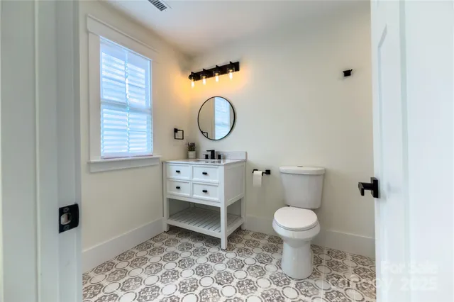 $899,000 | 409 19th Ave Circle Northwest, Unit 12, Hickory, NC 28601