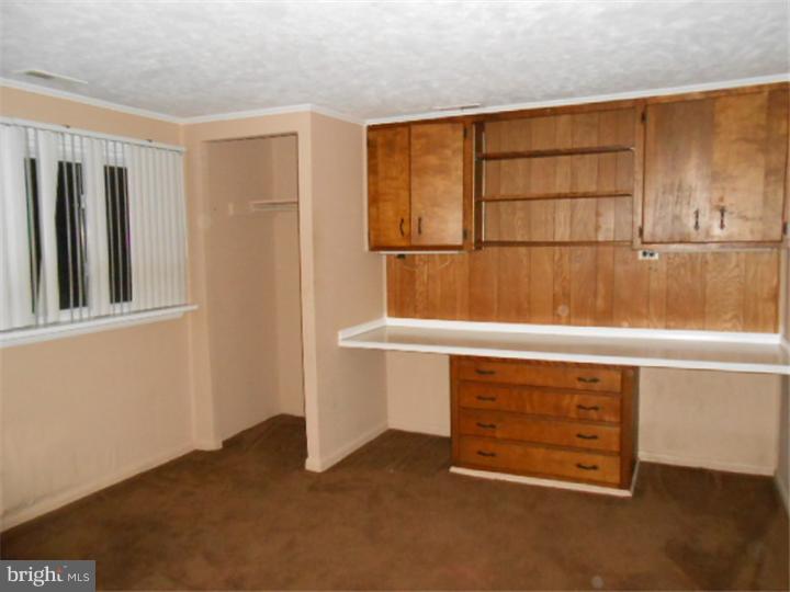 531 Byron Road Warminster, PA 18974 - Photo 3 of 14