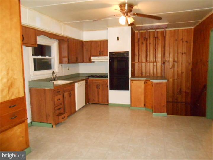 531 Byron Road Warminster, PA 18974 - Photo 6 of 14