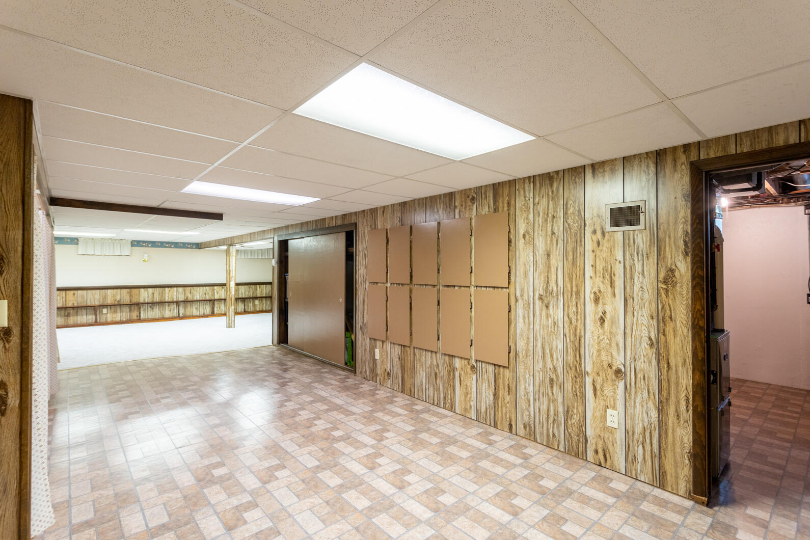 1000 Maple Grove Road Jackson, MI 49201 - Photo 28 of 44 0N0A9124-HDR