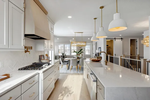 $849,750 | 11359 Wildflower Drive, Lake Elmo, MN 55042