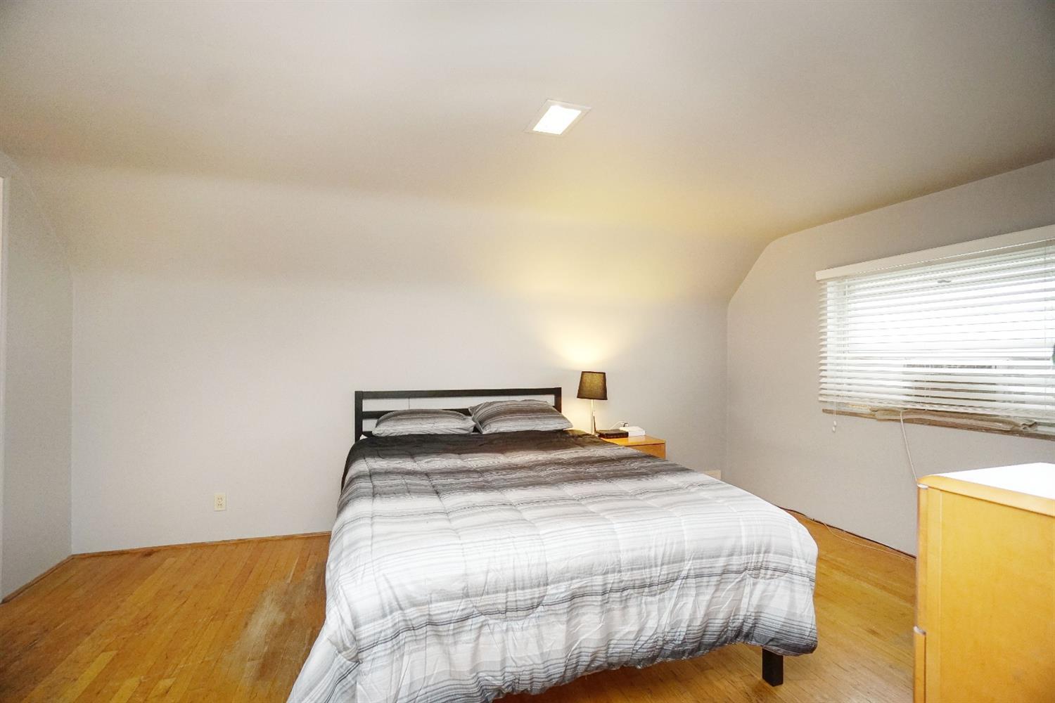 5426 Vogel Road Cincinnati, OH 45239 - Photo 17 of 23