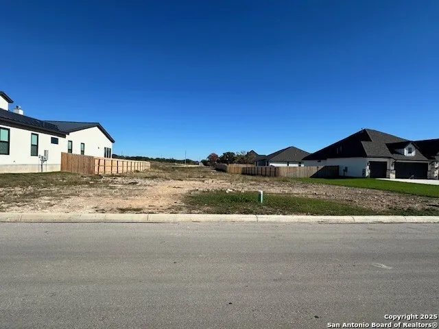 $135,000 | 266 Janice Avenue, Castroville, TX 78009
