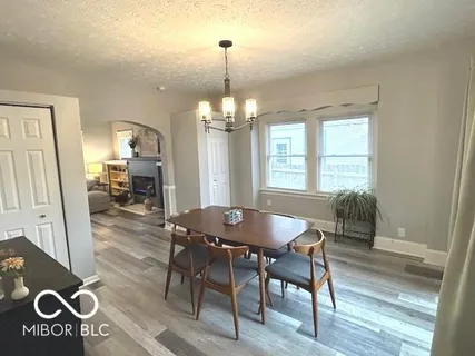 $240,000 | 122 South 5th Avenue, Beech Grove, IN 46107