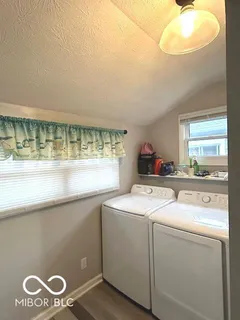 $240,000 | 122 South 5th Avenue, Beech Grove, IN 46107