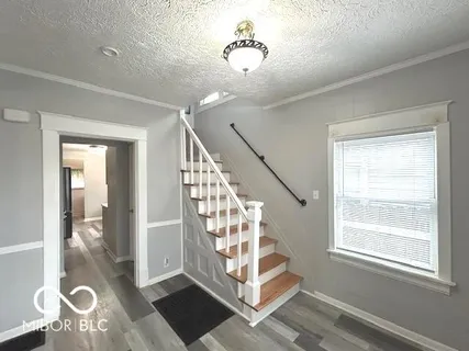 $240,000 | 122 South 5th Avenue, Beech Grove, IN 46107