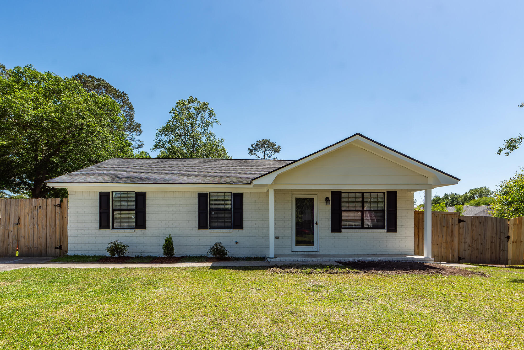 521 Savannah Road Ladson, SC 29456 - Photo 1 of 22 01