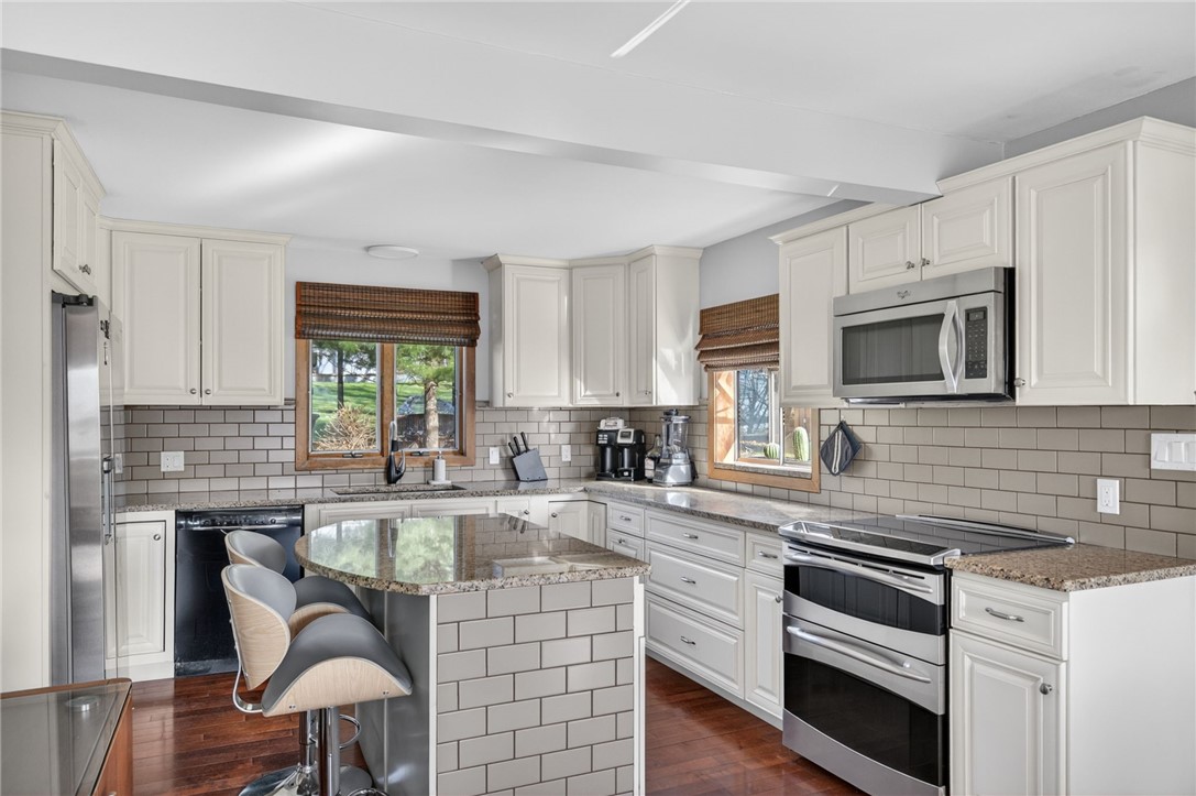 199 Lepes Road Tiverton, RI 02878 - Photo 8 of 34