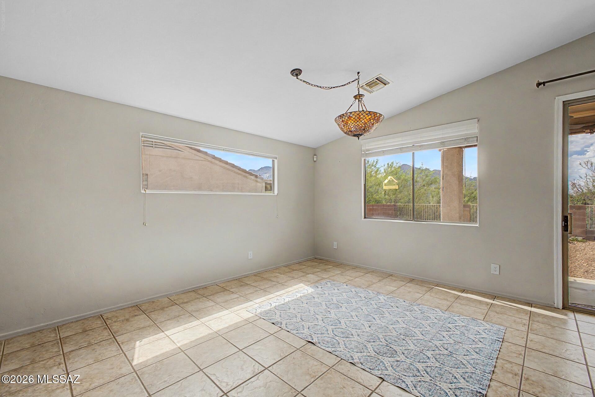 301 West Greys Road Tucson, AZ 85737 - Photo 8 of 34 Dining Area
