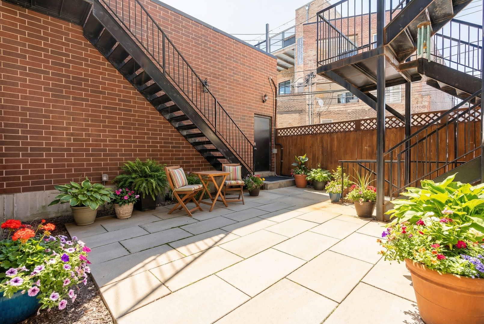 729 West Barry Avenue, Unit 1 Chicago, IL 60657 - Photo 29 of 34 a view of a backyard with sitting area
