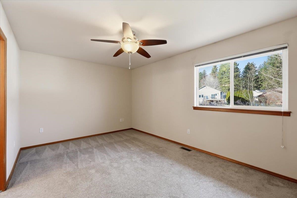 305 East Midway Road Colbert, WA 99005 - Photo 14 of 44