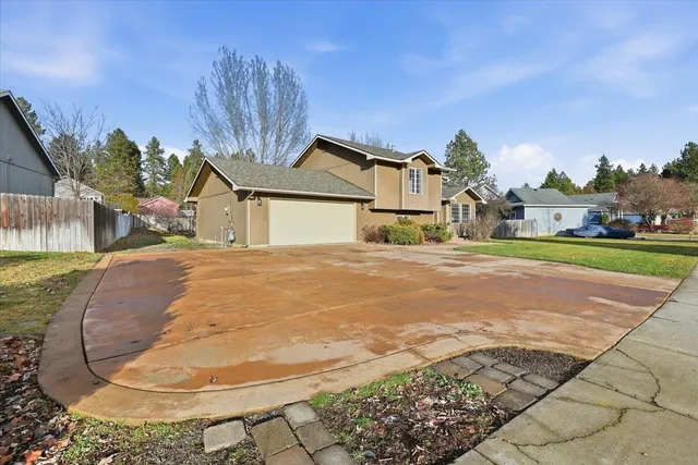 $475,000 | 305 East Midway Road, Colbert, WA 99005