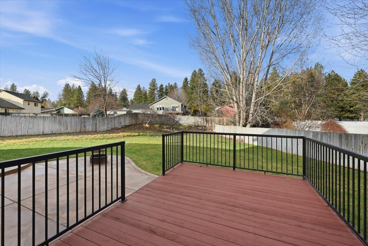 305 East Midway Road Colbert, WA 99005 - Photo 32 of 44