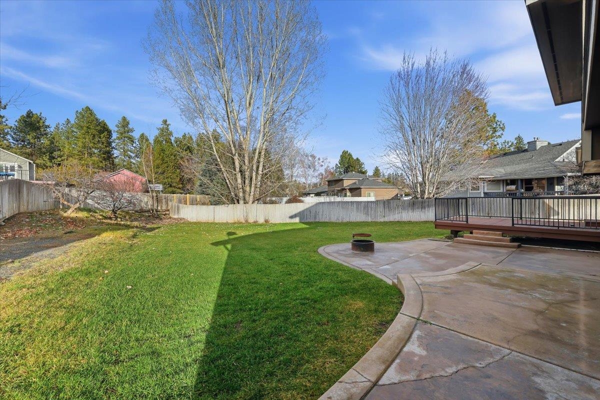 305 East Midway Road Colbert, WA 99005 - Photo 34 of 44